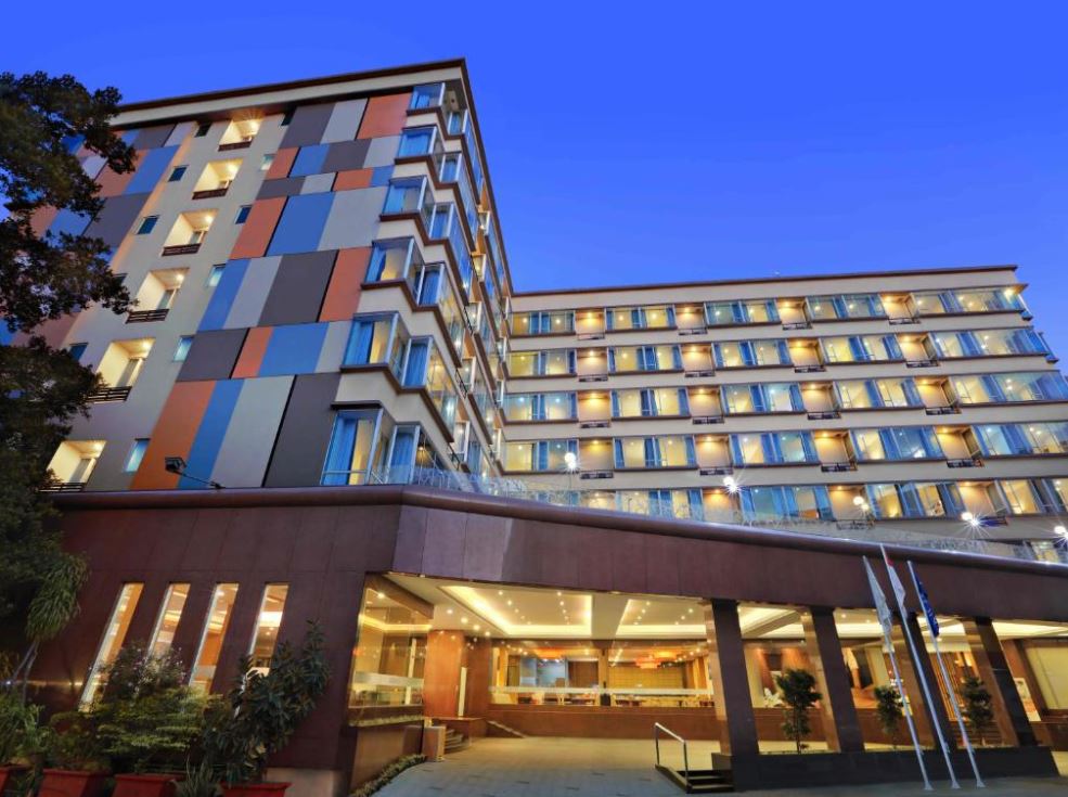 Batam | Aston Inn Gideon Hotel + 2-Way Ferry + Land Transfer + Breakfast