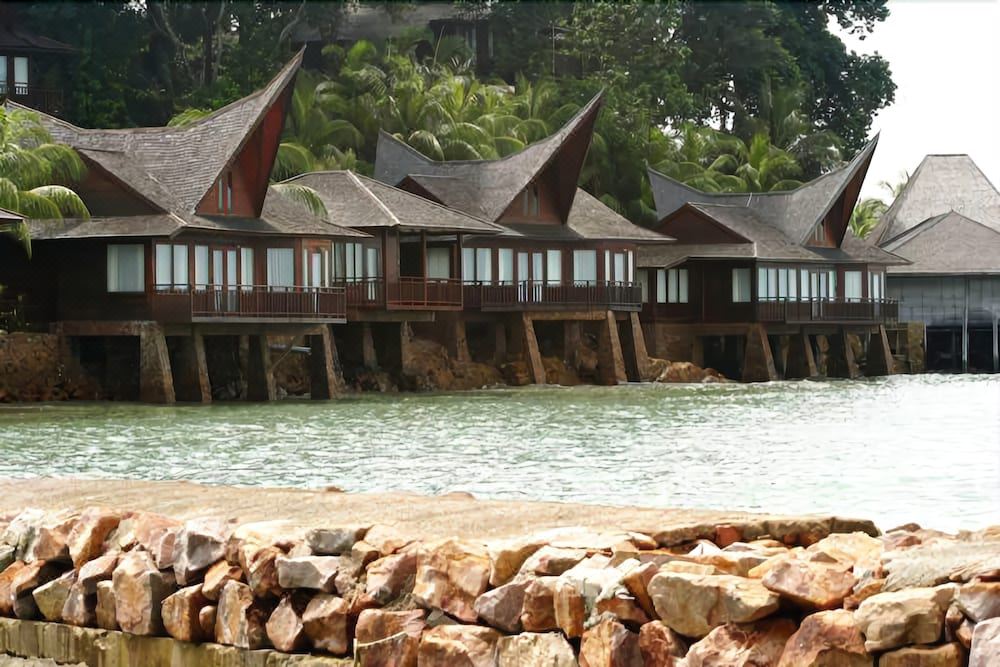 【巴淡岛】Batam View Beach Resort2天1夜超值配套！酒店+来回船票+酒店接送+早餐