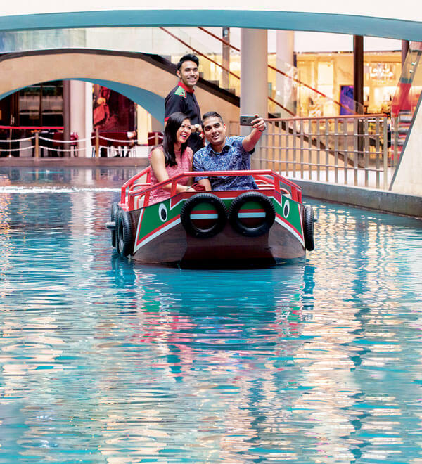 舢舨船 Marina Bay Sands' Sampan Rides